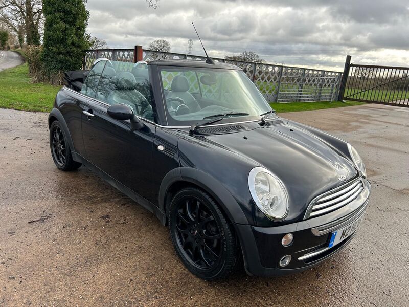 View MINI CONVERTIBLE 1.6 Cooper Euro 3 2dr