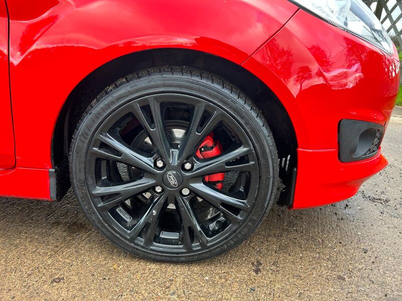 View FORD FIESTA 1.0T EcoBoost Zetec S Euro 6 (s/s) 3dr