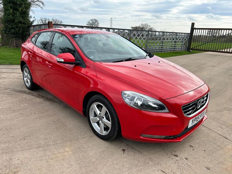 View VOLVO V40 1.6 T2 ES Euro 5 (s/s) 5dr
