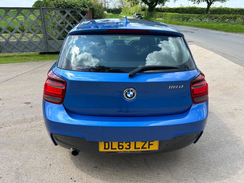BMW 1 SERIES