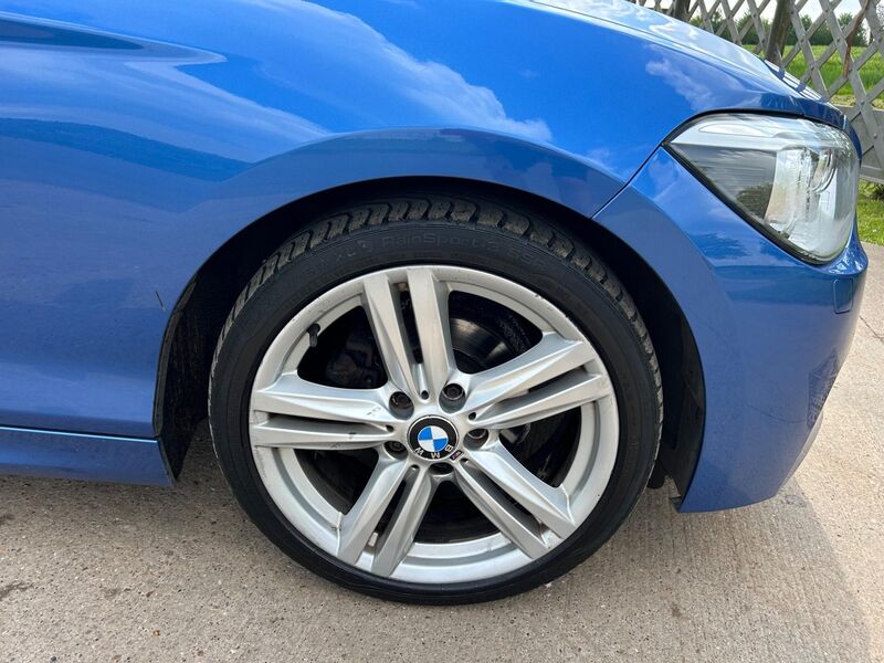 View BMW 1 SERIES 2.0 116d M Sport Auto Euro 5 (s/s) 3dr