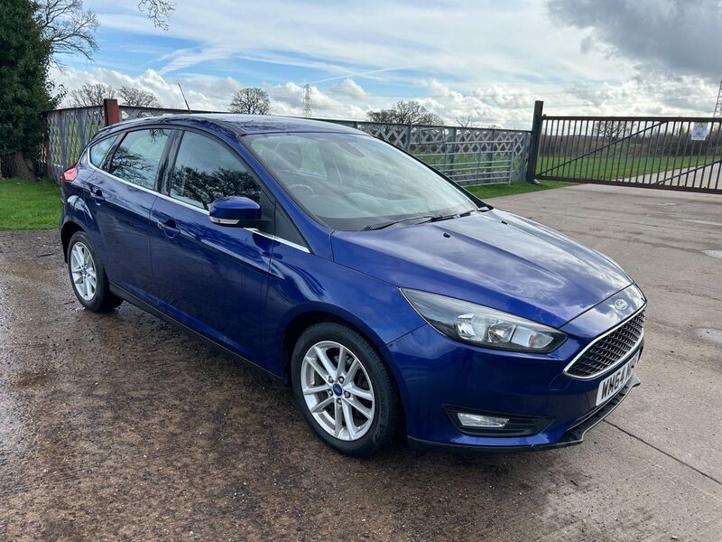 View FORD FOCUS 1.0T EcoBoost Zetec Euro 6 (s/s) 5dr