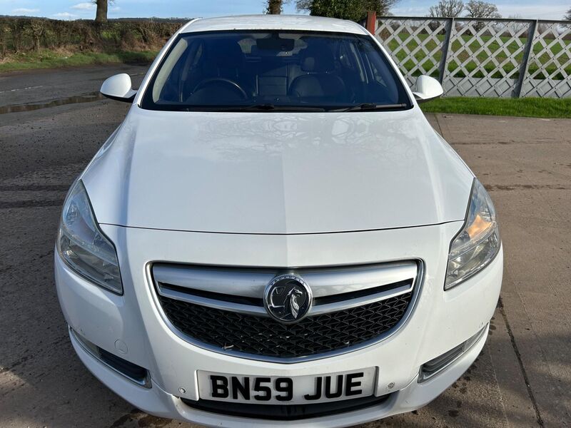 VAUXHALL INSIGNIA