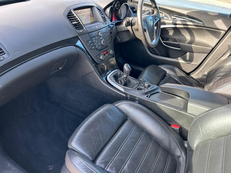 VAUXHALL INSIGNIA