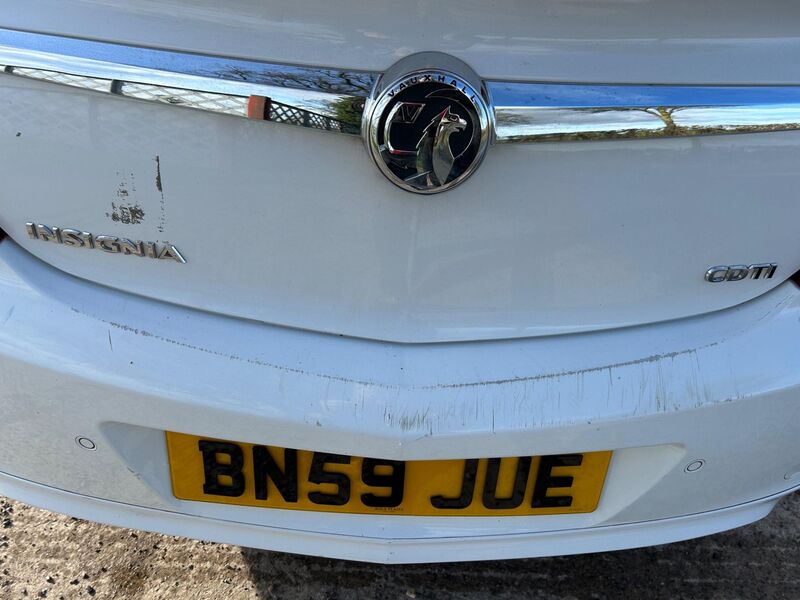 VAUXHALL INSIGNIA