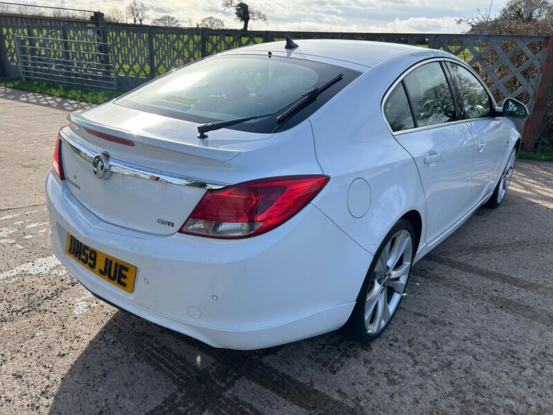 VAUXHALL INSIGNIA