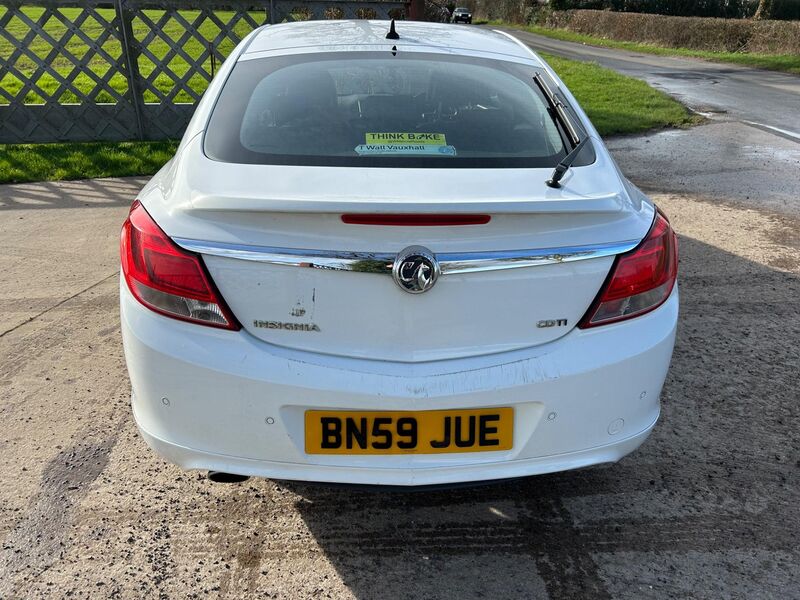 VAUXHALL INSIGNIA