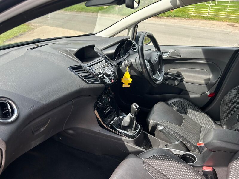 FORD FIESTA