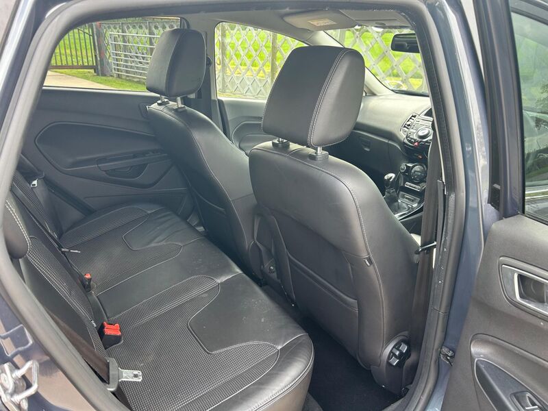 FORD FIESTA
