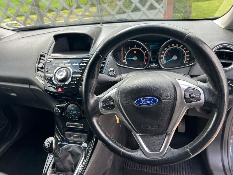 FORD FIESTA