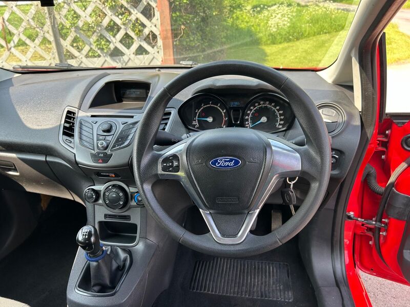 FORD FIESTA
