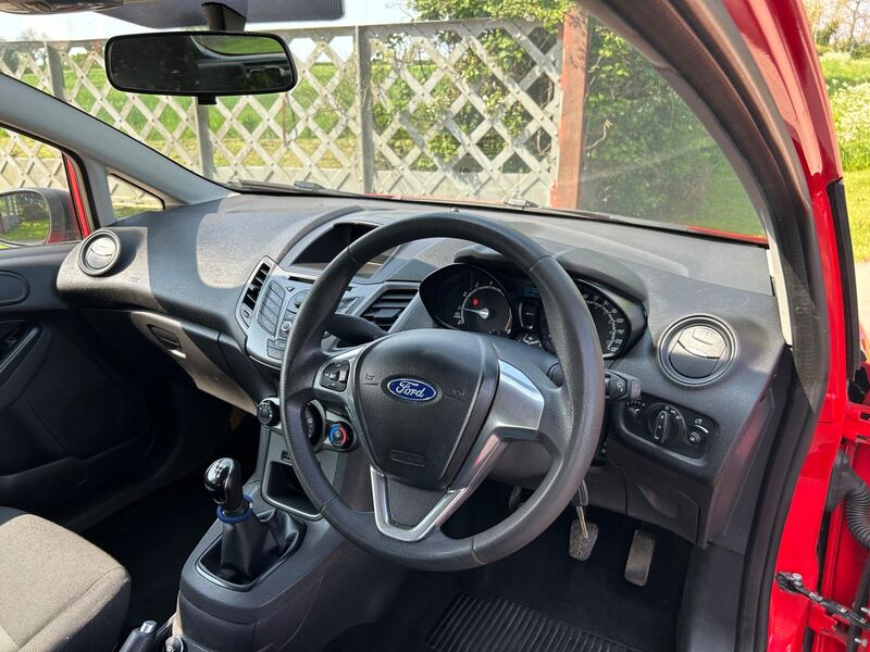 FORD FIESTA