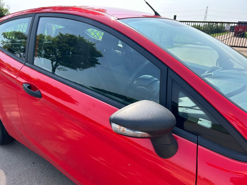 View FORD FIESTA 1.25 Studio Euro 5 3dr