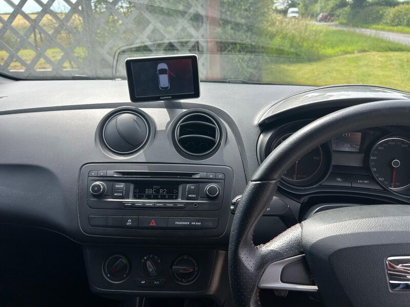 SEAT IBIZA