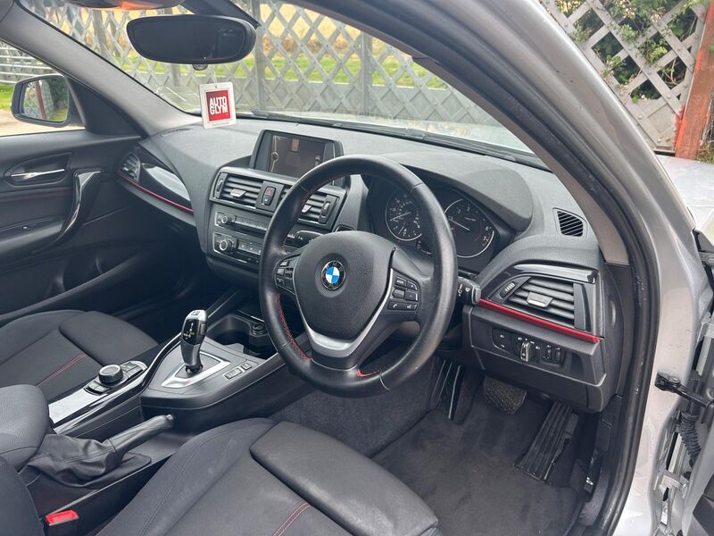 BMW 1 SERIES
