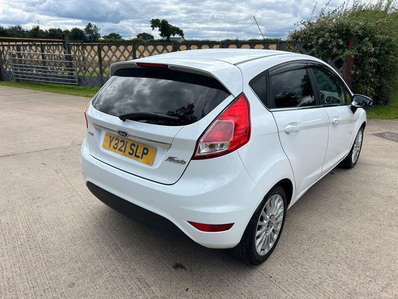 FORD FIESTA