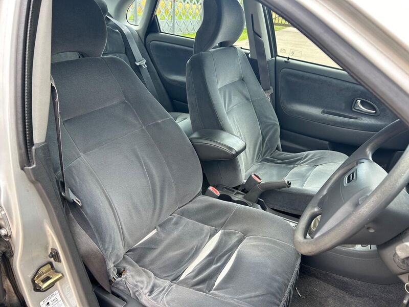 VOLVO S40