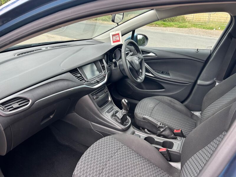 VAUXHALL ASTRA