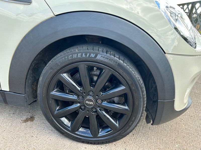 View MINI HATCH 1.5 Cooper D Euro 6 (s/s) 5dr