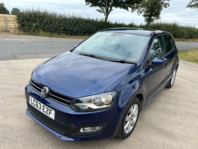 VOLKSWAGEN POLO