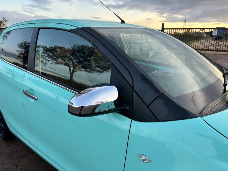 View CITROEN C1 1.0 VTi Flair Euro 6 (s/s) 5dr
