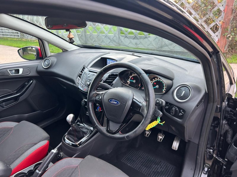 FORD FIESTA
