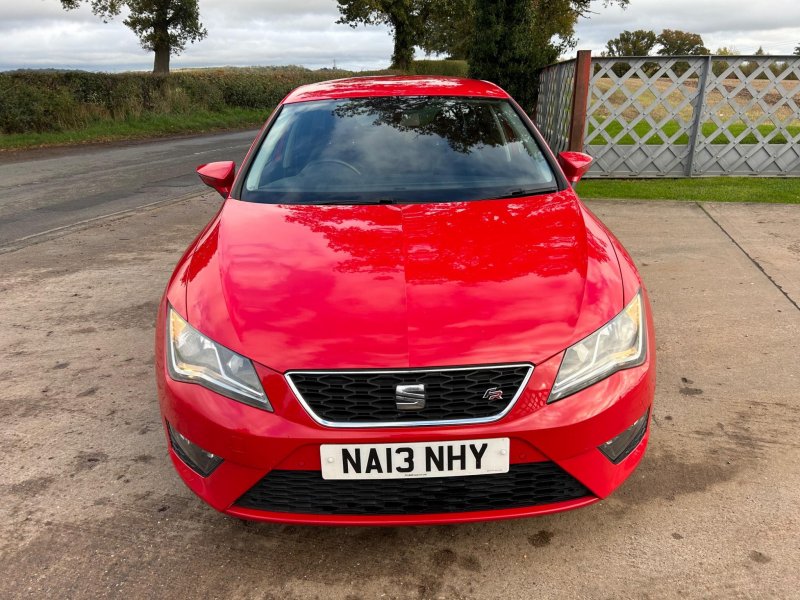 SEAT LEON