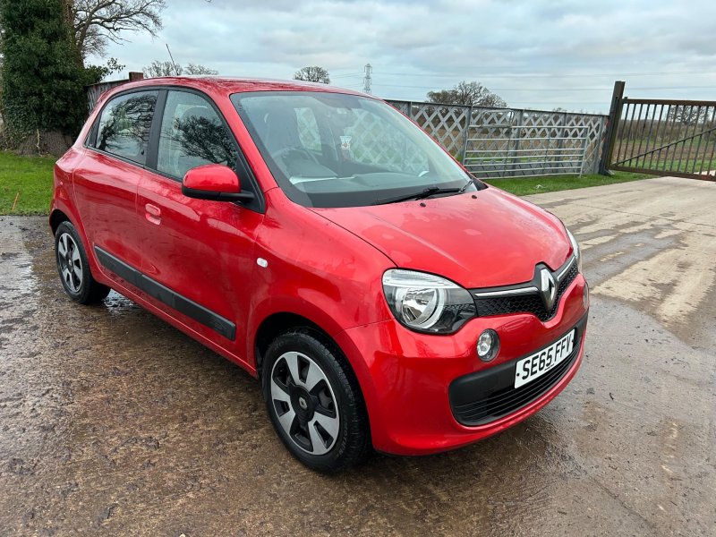 View RENAULT TWINGO 1.0 SCe Play Euro 6 5dr