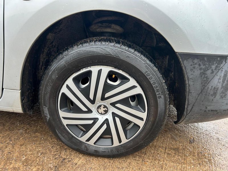 View PEUGEOT PARTNER 1.6 BlueHDi 651 SE L1 5dr