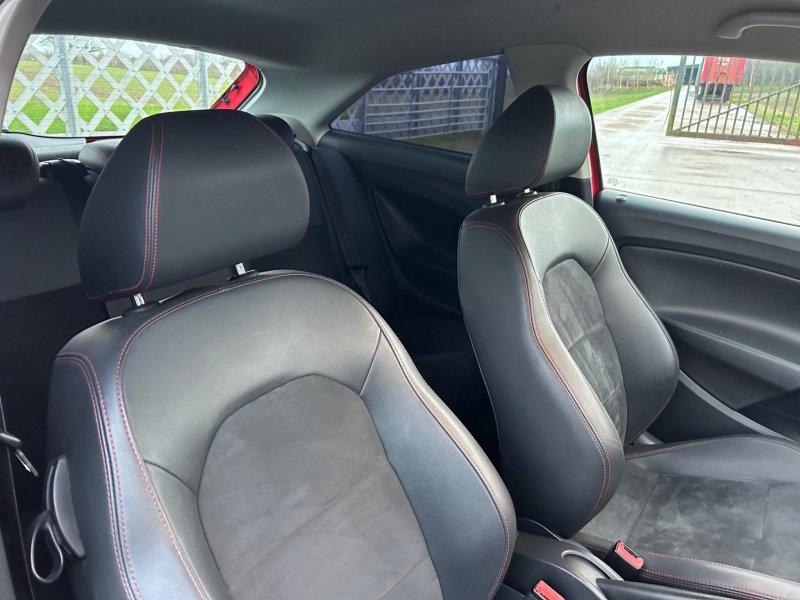 SEAT IBIZA