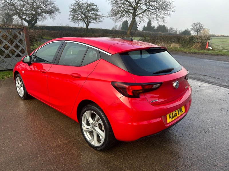 VAUXHALL ASTRA