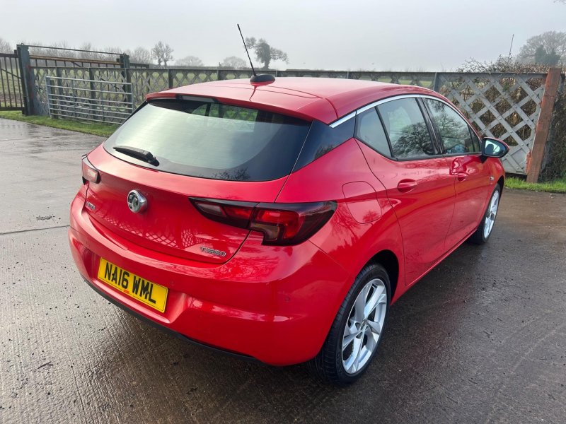VAUXHALL ASTRA