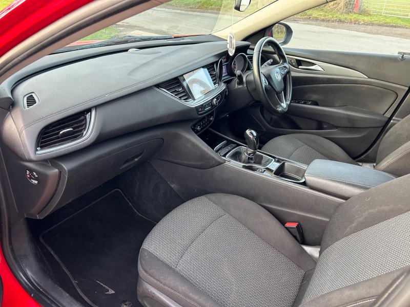 VAUXHALL INSIGNIA