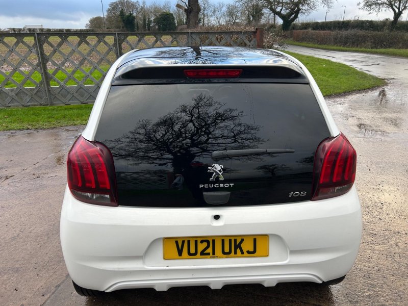 PEUGEOT 108
