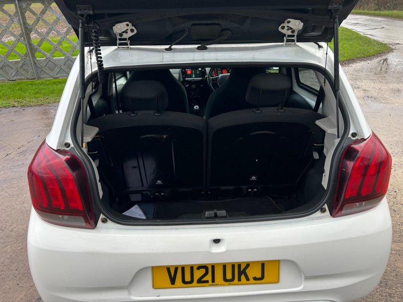 PEUGEOT 108