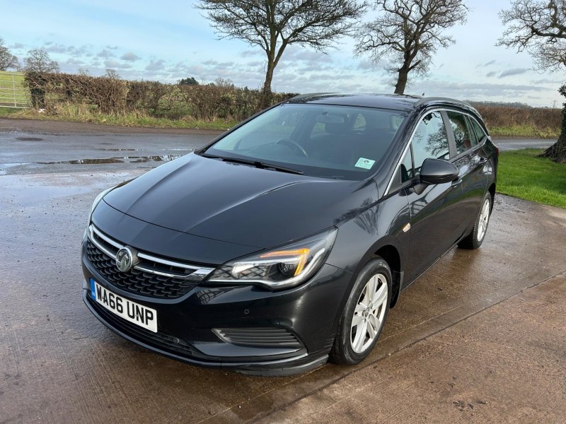 VAUXHALL ASTRA