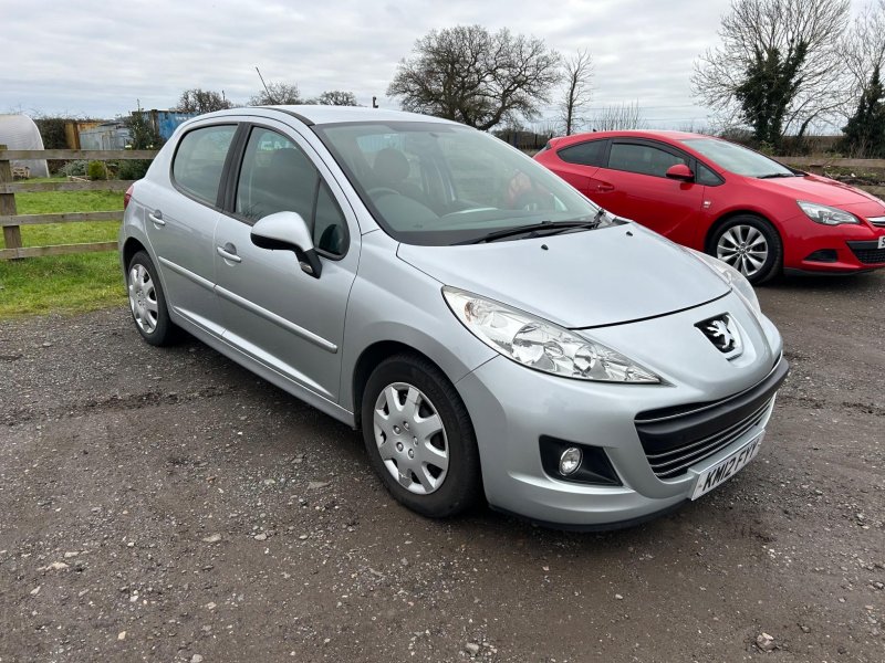 View PEUGEOT 207 1.6 HDi Active Euro 5 5dr