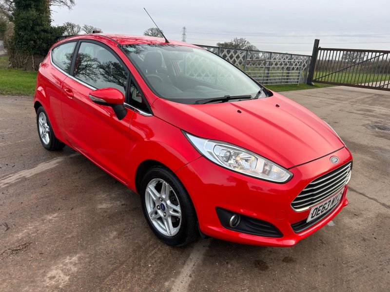 View FORD FIESTA 1.0T EcoBoost Zetec Euro 5 (s/s) 3dr