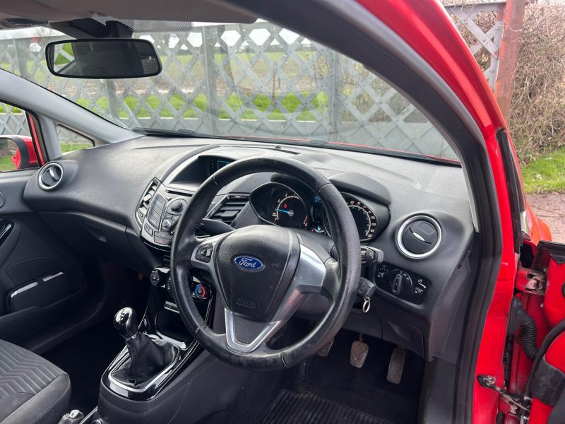 FORD FIESTA