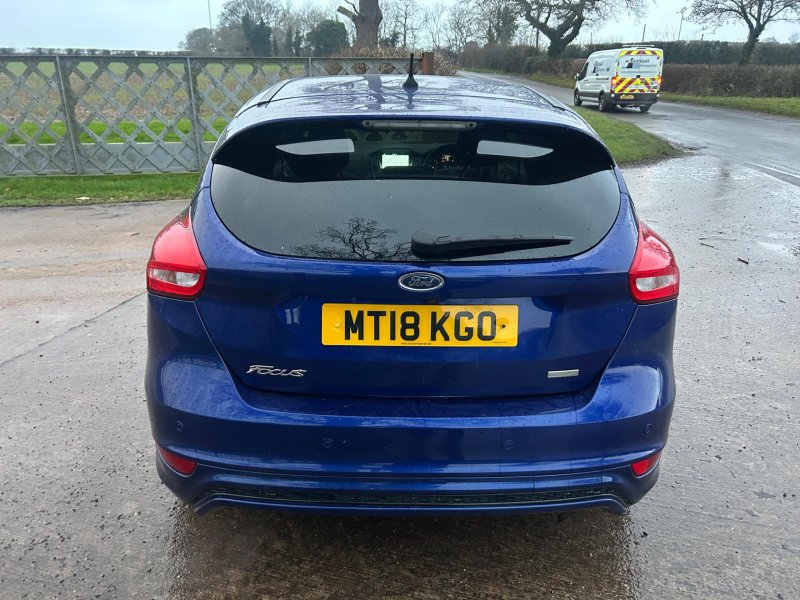 FORD FOCUS