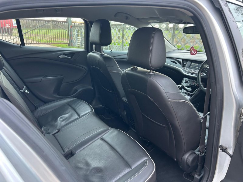 VAUXHALL ASTRA