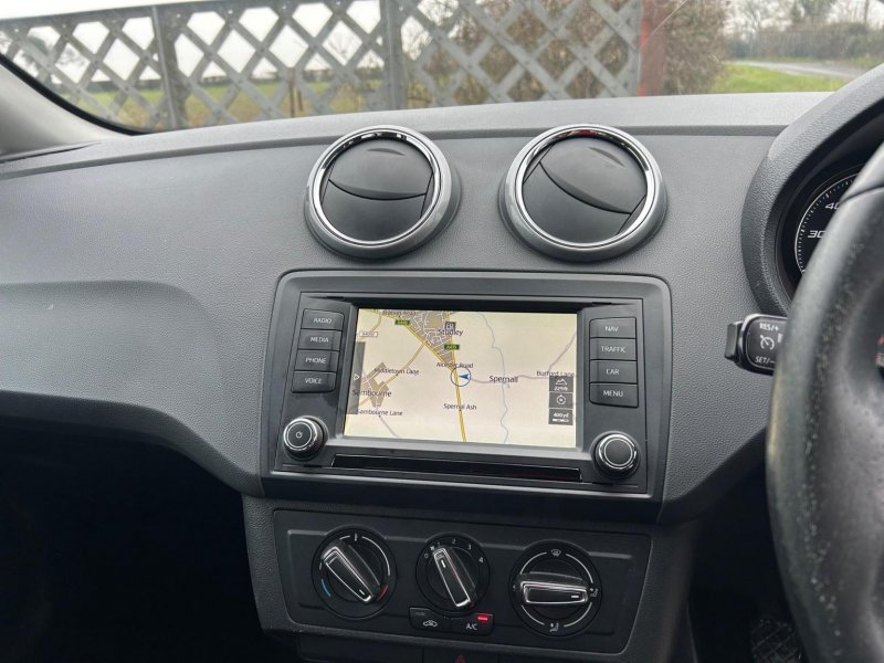 SEAT IBIZA