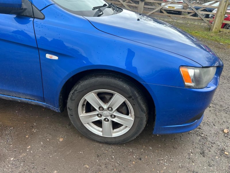 View MITSUBISHI LANCER 2.0 DI-D Juro Sportback Euro 4 5dr