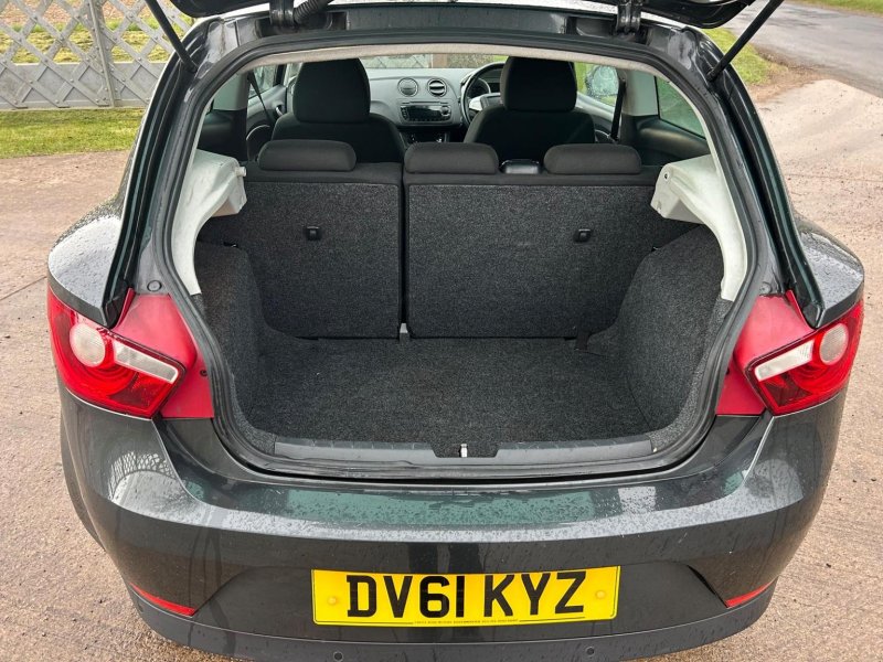 SEAT IBIZA