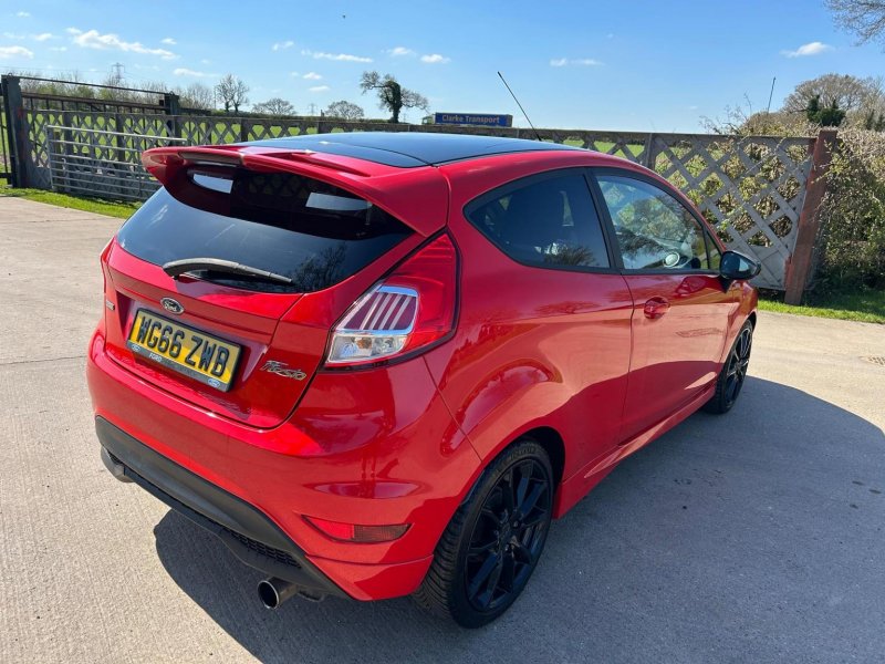 FORD FIESTA