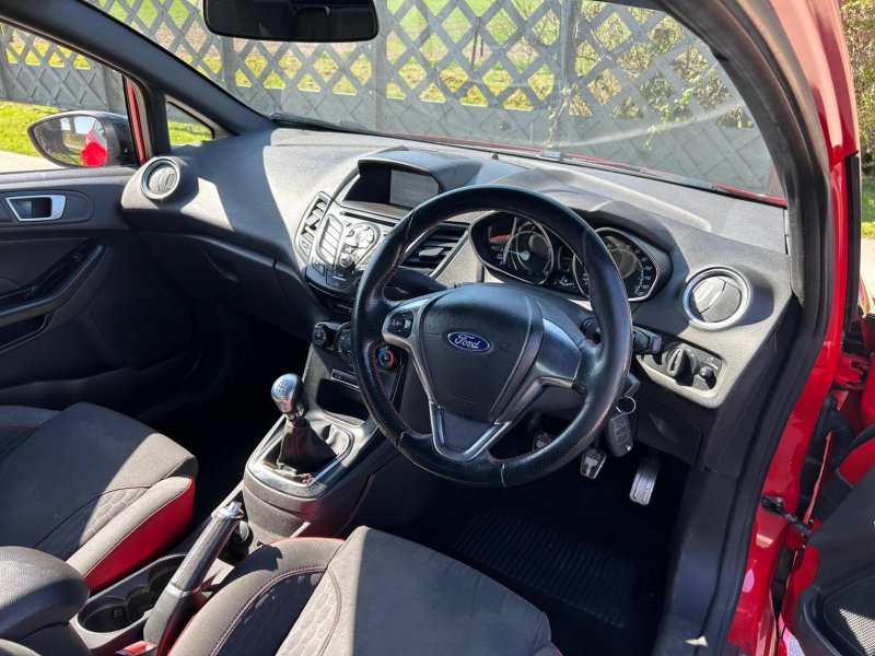 FORD FIESTA