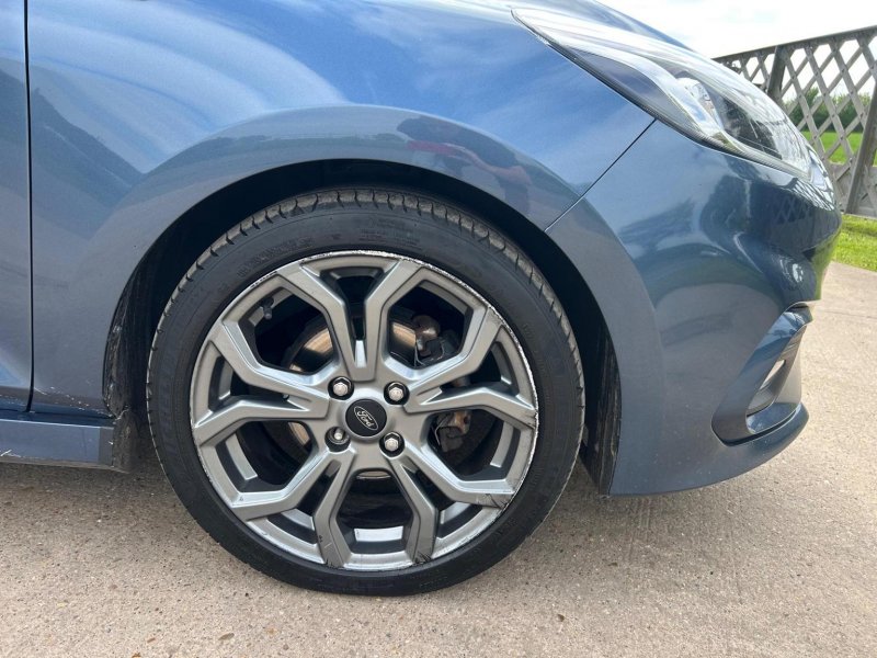 View FORD FIESTA 1.0T EcoBoost ST-Line Euro 6 (s/s) 5dr
