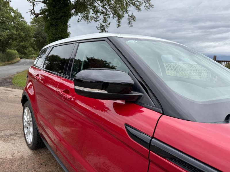 View LAND ROVER RANGE ROVER EVOQUE 2.2 SD4 Dynamic Auto 4WD Euro 5 5dr