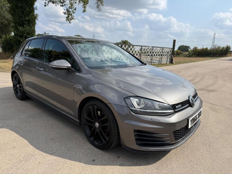 View VOLKSWAGEN GOLF 2.0 TDI BlueMotion Tech GTD Euro 6 (s/s) 5dr