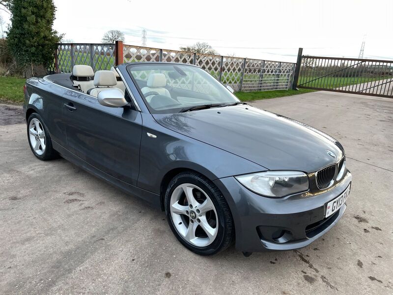 View BMW 1 SERIES 2.0 118d Exclusive Edition Euro 5 (s/s) 2dr